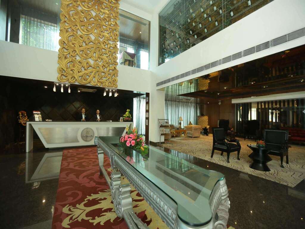 Бангалор: La Marvella, Bengaluru