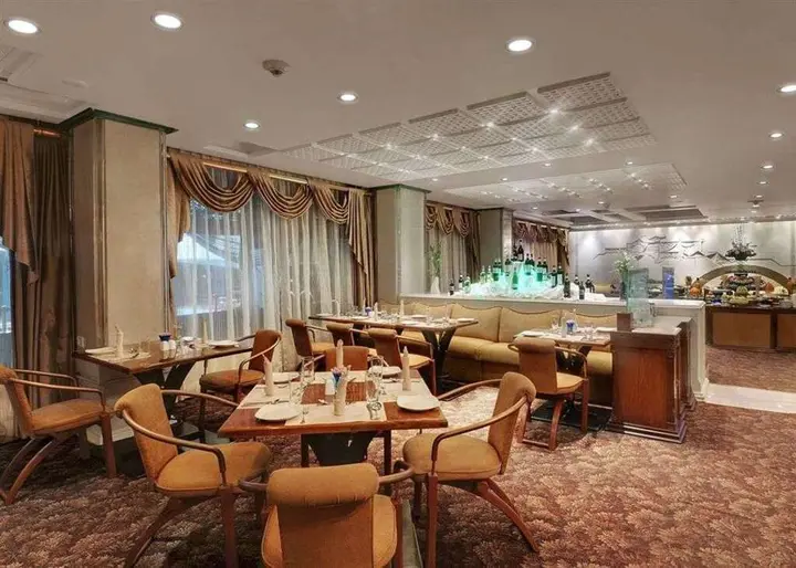 Мумбаи: Hotel Kohinoor Continental, Airport - Newly Renovated