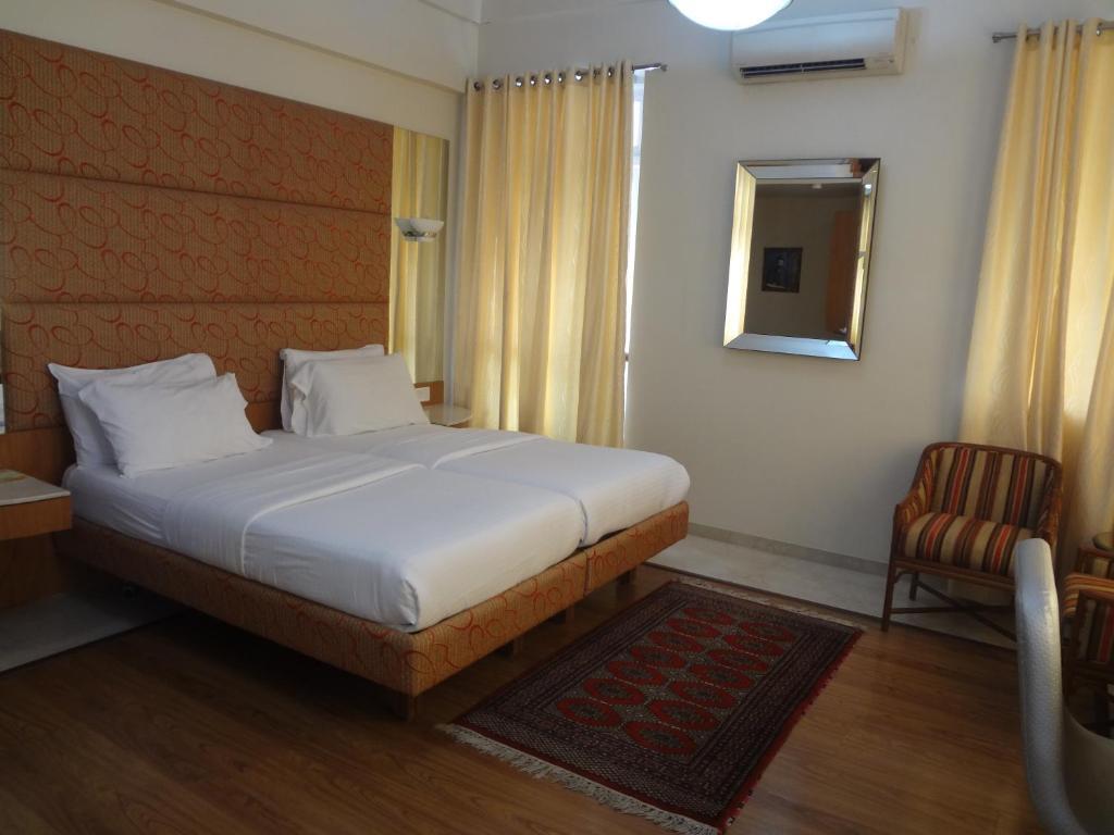 Мумбаи: Astoria Hotel