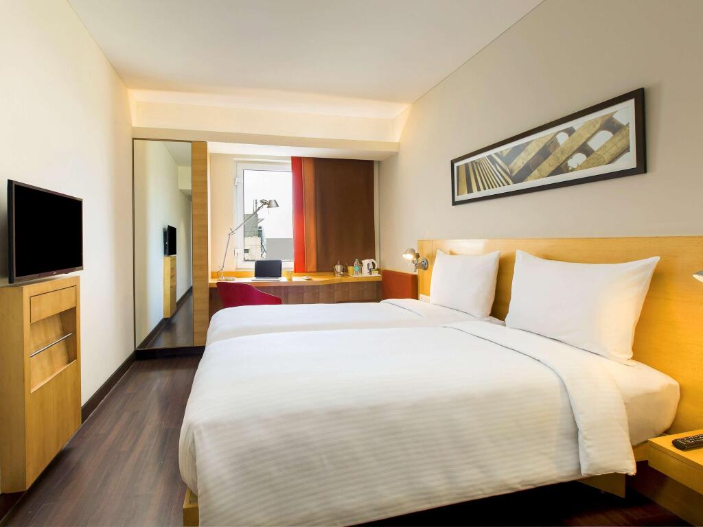 Гуруграм: ibis Gurgaon Golf Course Road Hotel