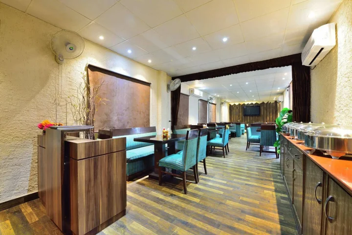 Нью-Дели: OYO 9761 Hotel Clark Heights