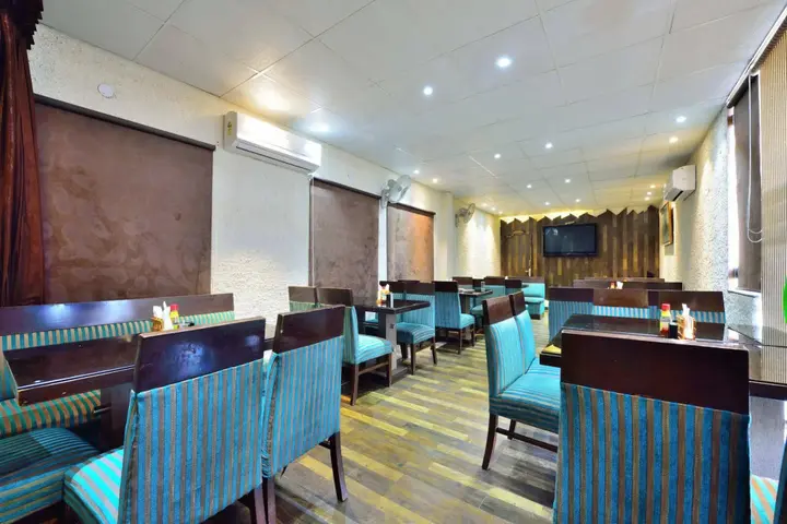 Нью-Дели: OYO 9761 Hotel Clark Heights