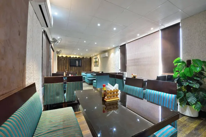 Нью-Дели: OYO 9761 Hotel Clark Heights