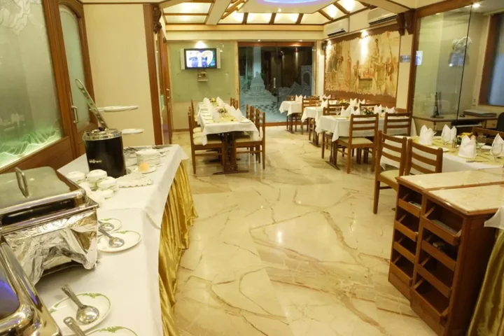 Мумбаи: Hotel Regal Enclave