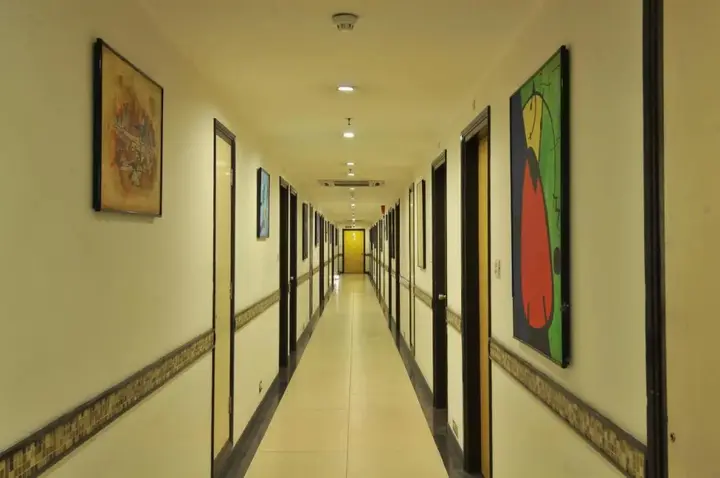 Газиабад: Lemon Tree Hotel, East Delhi Mall, Kaushambi
