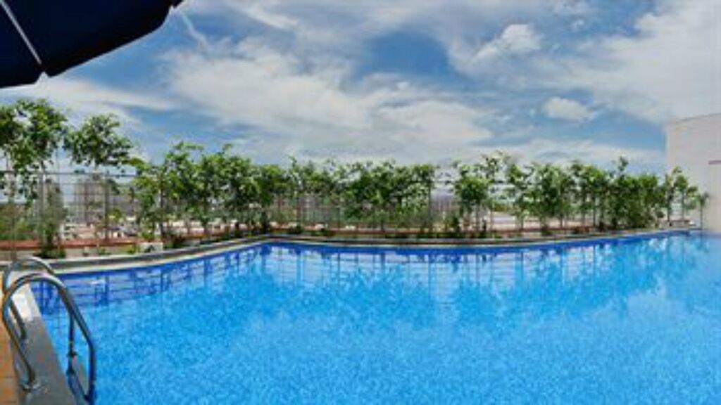 Газиабад: Lemon Tree Hotel, East Delhi Mall, Kaushambi