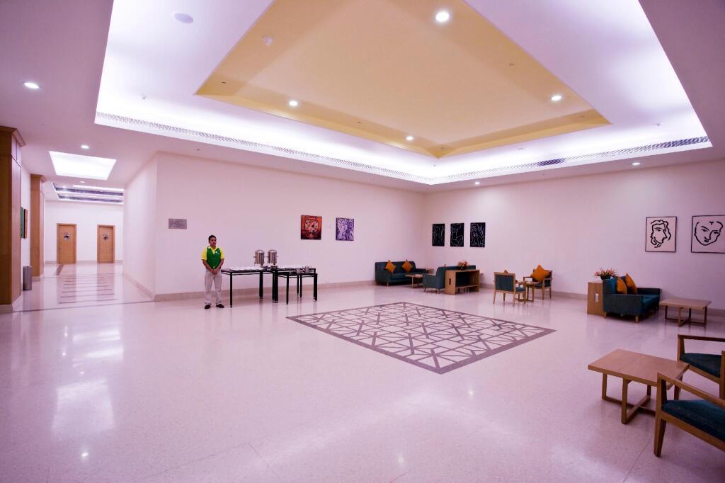Газиабад: Lemon Tree Hotel, East Delhi Mall, Kaushambi
