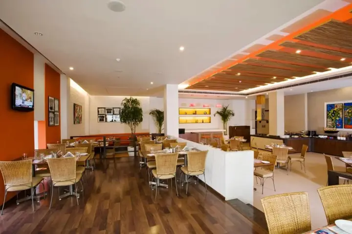 Газиабад: Lemon Tree Hotel, East Delhi Mall, Kaushambi