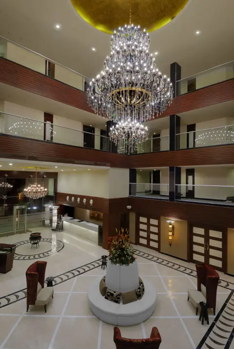 Хидерабад: Royalton Hyderabad