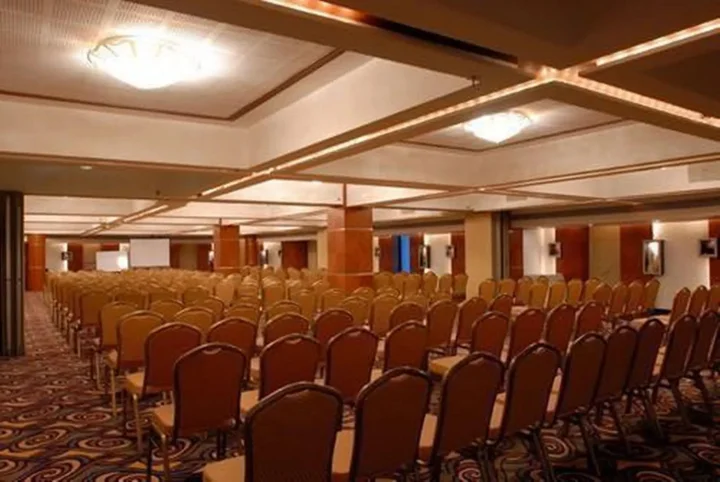 Мумбаи: Peninsula Grand Hotel
