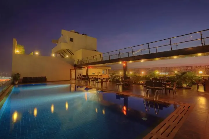 Пуна: Hotel Parc Estique