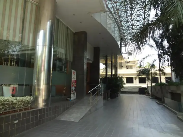 Мумбаи: The Regale by Tunga