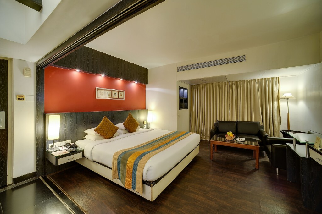 Ramee Guestline Hotel Khar — фото 4