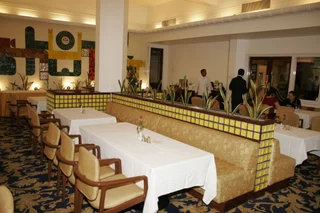 Мумбаи: West End Hotel