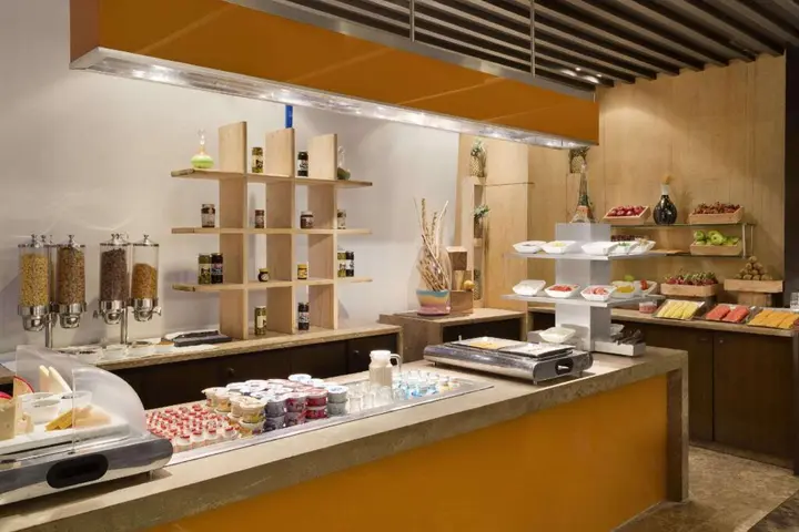 Мумбаи: Ramada Powai Hotel & Convention Centre