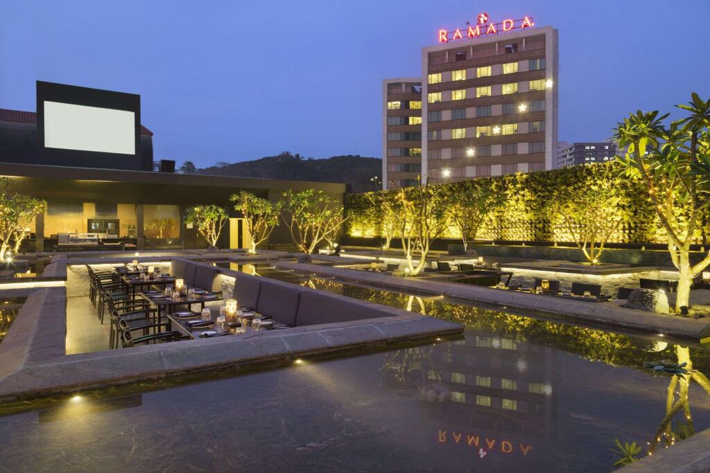 Мумбаи: Ramada Powai Hotel & Convention Centre