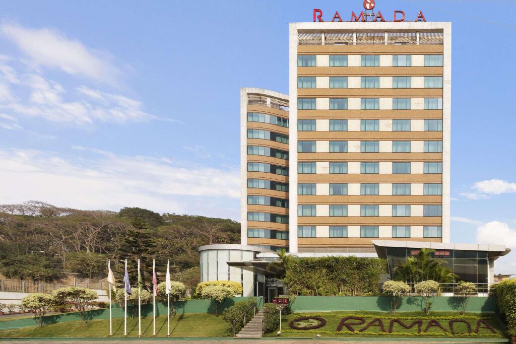 Мумбаи: Ramada Powai Hotel & Convention Centre