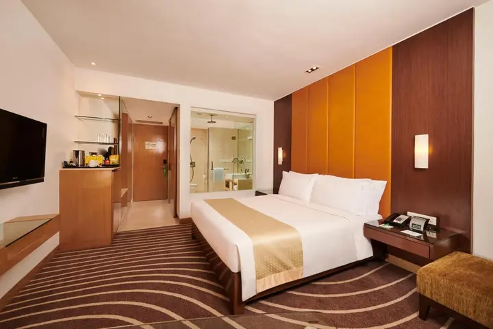 Мумбаи: Holiday Inn Mumbai International Airport by IHG