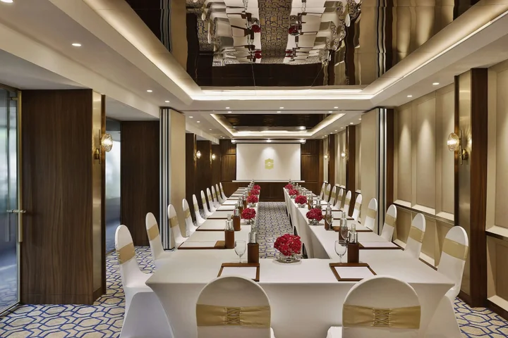 Нью-Дели: Shangri-La Eros, New Delhi