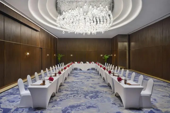 Нью-Дели: Shangri-La Eros, New Delhi