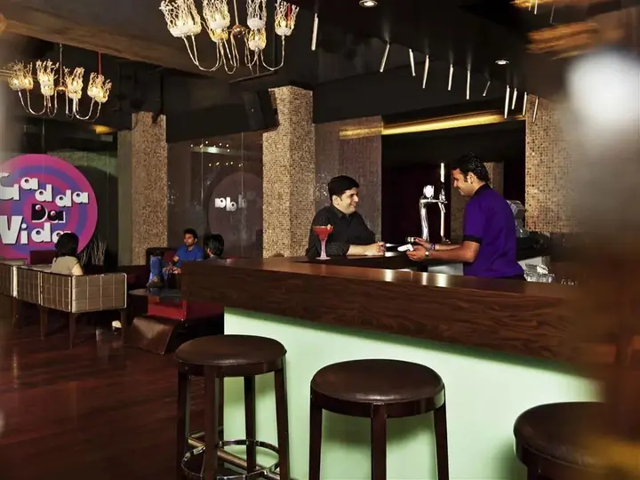 Мумбаи: Novotel Mumbai Juhu Beach Hotel