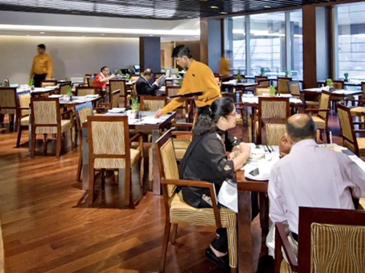 Мумбаи: Novotel Mumbai Juhu Beach Hotel