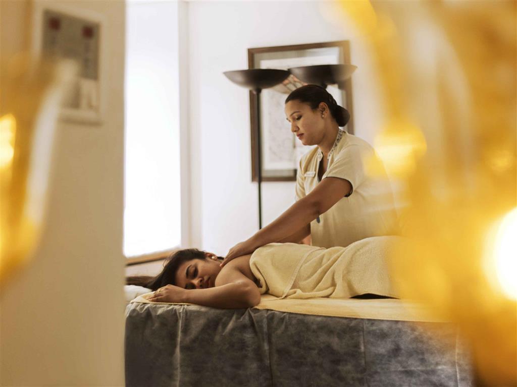 Мумбаи: Novotel Mumbai Juhu Beach Hotel