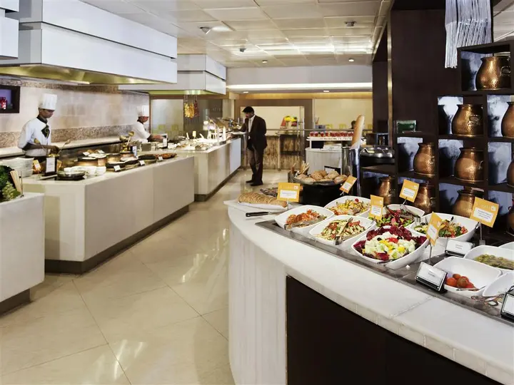 Мумбаи: Novotel Mumbai Juhu Beach Hotel