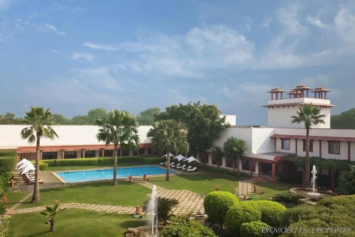 Агра: Trident, Agra