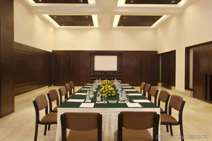 Агра: Trident, Agra