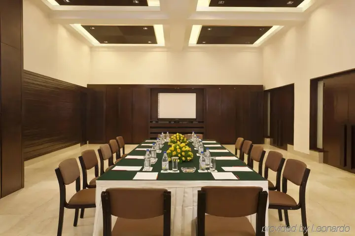 Агра: Trident, Agra