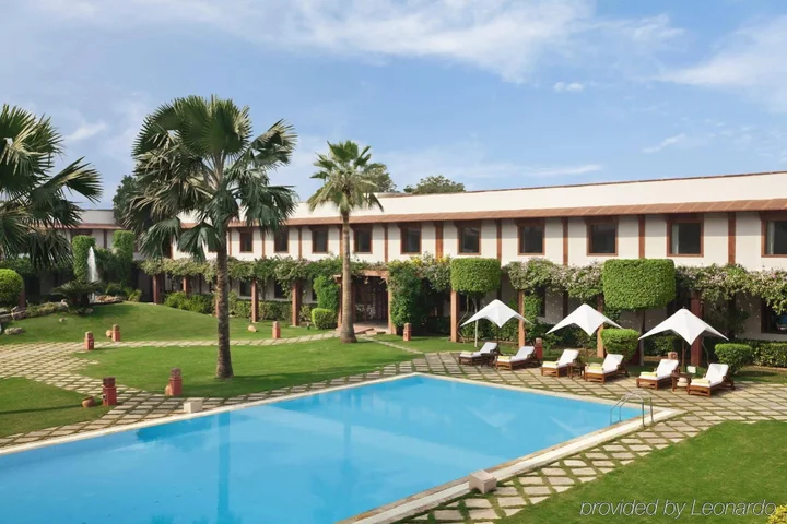 Агра: Trident, Agra