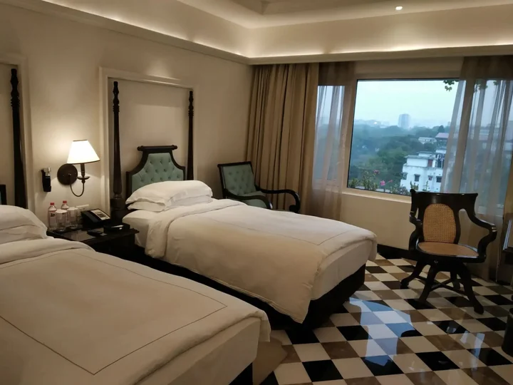 Колката: Taj Bengal