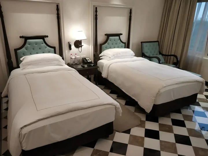 Колката: Taj Bengal