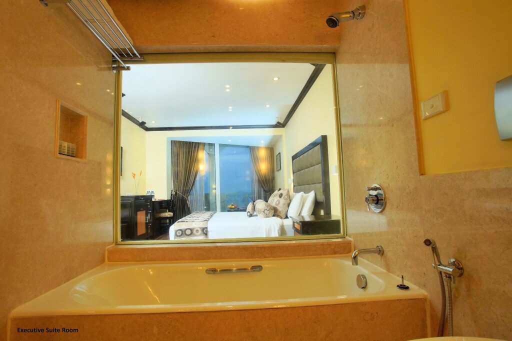 Коччи: Vivanta Ernakulam, Marine Drive