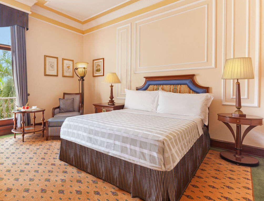 The Oberoi Grand Kolkata Hotel — фото 2