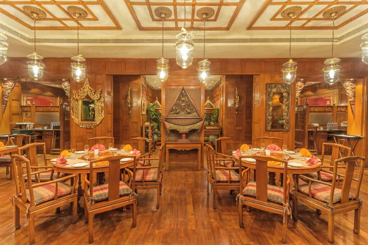 Колката: The Oberoi Grand Kolkata Hotel