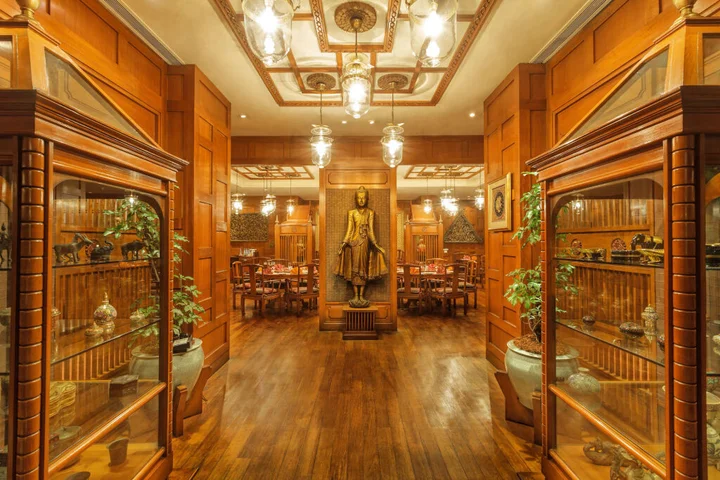 Колката: The Oberoi Grand Kolkata Hotel