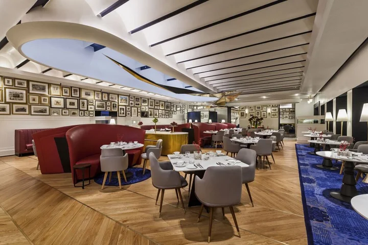 Колката: The Oberoi Grand Kolkata Hotel