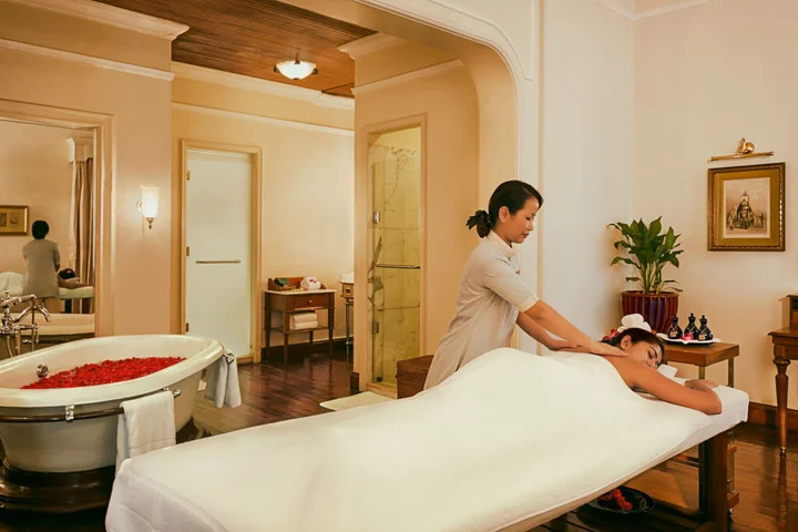 Колката: The Oberoi Grand Kolkata Hotel