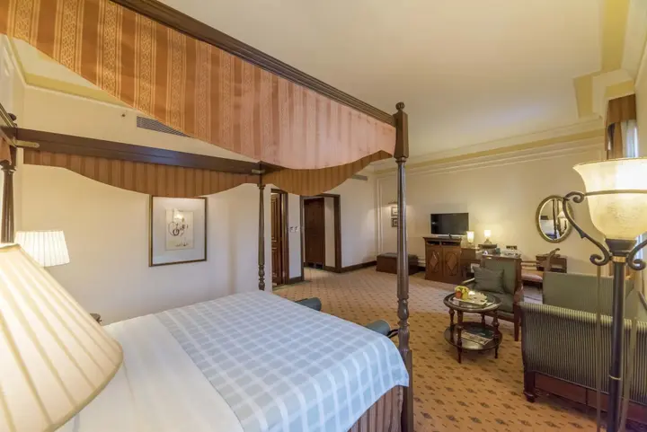 Колката: The Oberoi Grand Kolkata Hotel