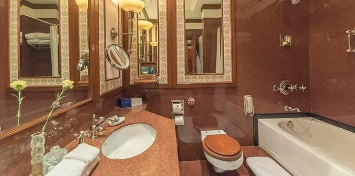 Колката: The Oberoi Grand Kolkata Hotel