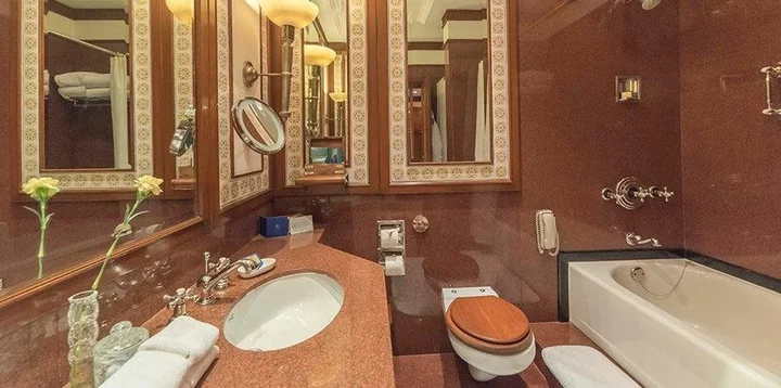 Колката: The Oberoi Grand Kolkata Hotel