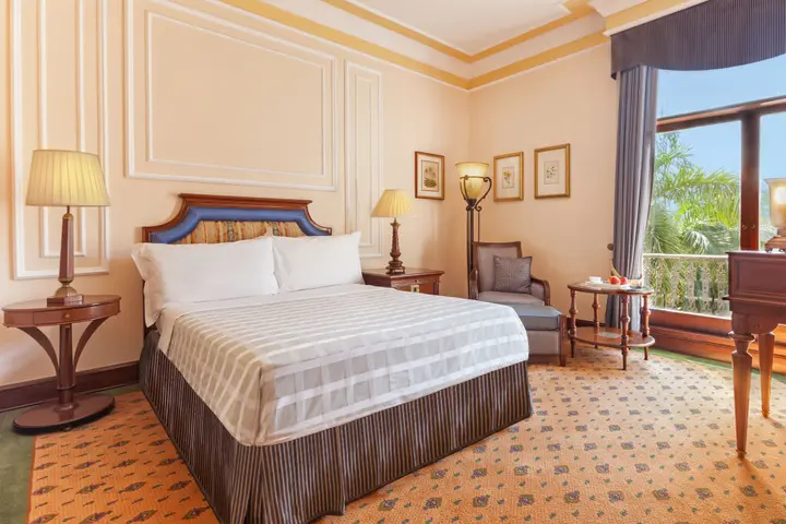 Колката: The Oberoi Grand Kolkata Hotel