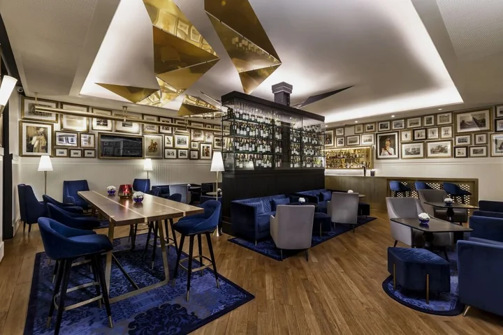 Колката: The Oberoi Grand Kolkata Hotel