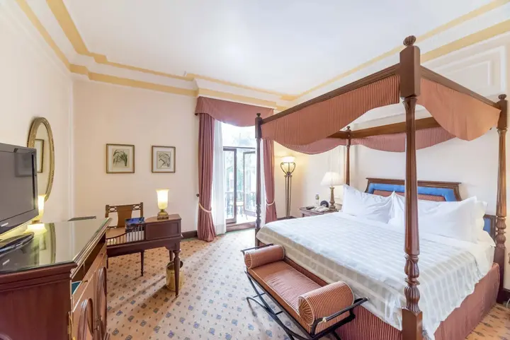 Колката: The Oberoi Grand Kolkata Hotel