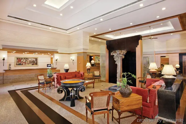 Коччи: The Fern Kochi, Series by Marriott