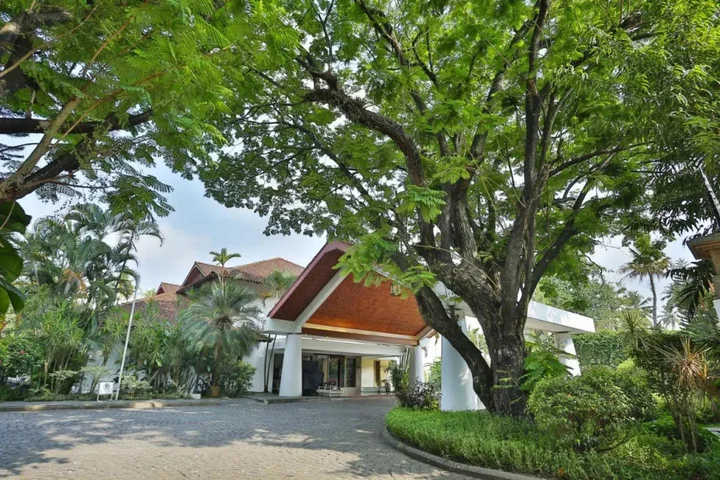 Коччи: The Fern Kochi, Series by Marriott