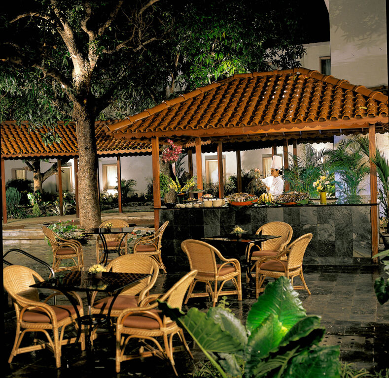 Коччи: The Fern Kochi, Series by Marriott