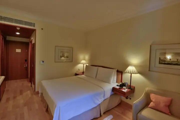 Коччи: The Fern Kochi, Series by Marriott